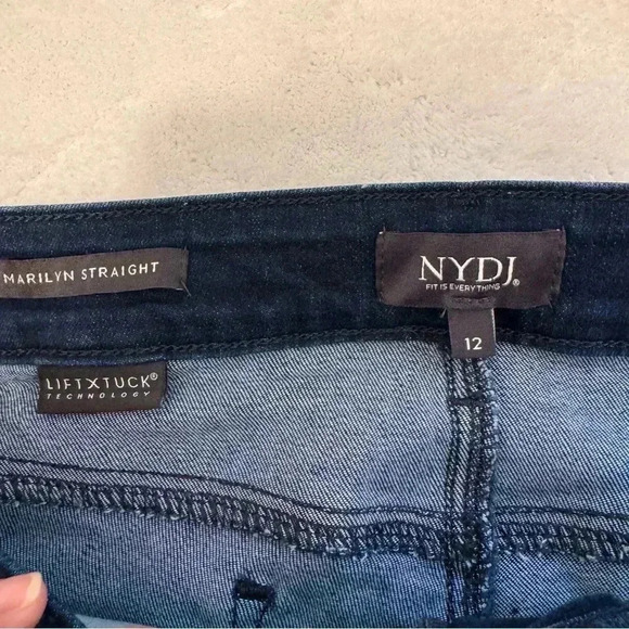 NYDJ Marilyn Straight Lift Tuck Technology Dark Wash Stretch Jeans Women's 12 - Picture 7 of 13